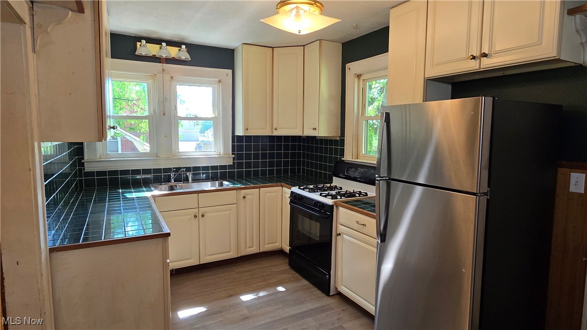 Wade Adn - Residential Income