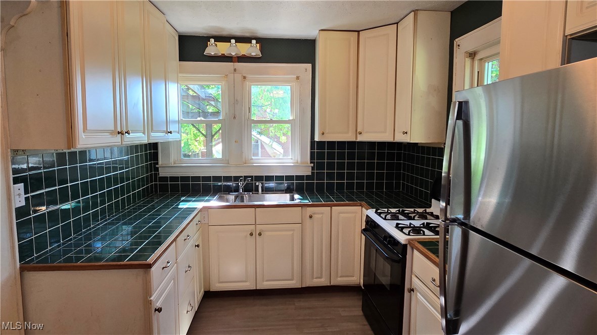 Wade Adn - Residential Income