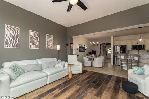 Tiny photo for 324 Lakewick Lane, Willowick, OH 44095 (MLS # 5203574)