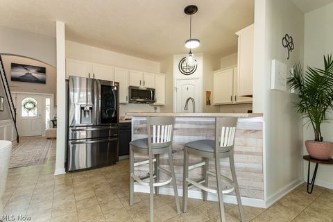 Tiny photo for 324 Lakewick Lane, Willowick, OH 44095 (MLS # 5203574)