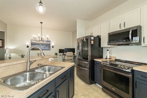 Tiny photo for 324 Lakewick Lane, Willowick, OH 44095 (MLS # 5203574)