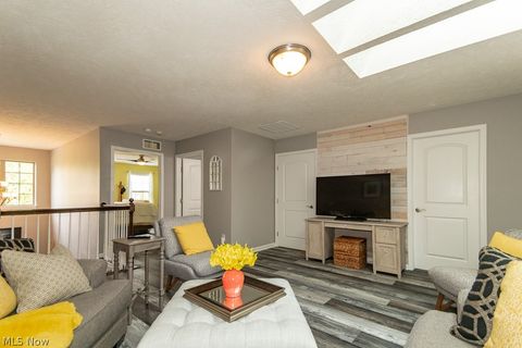 Tiny photo for 324 Lakewick Lane, Willowick, OH 44095 (MLS # 5203574)