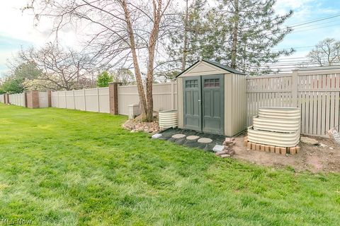 Tiny photo for 324 Lakewick Lane, Willowick, OH 44095 (MLS # 5203574)