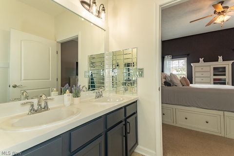 Tiny photo for 324 Lakewick Lane, Willowick, OH 44095 (MLS # 5203574)