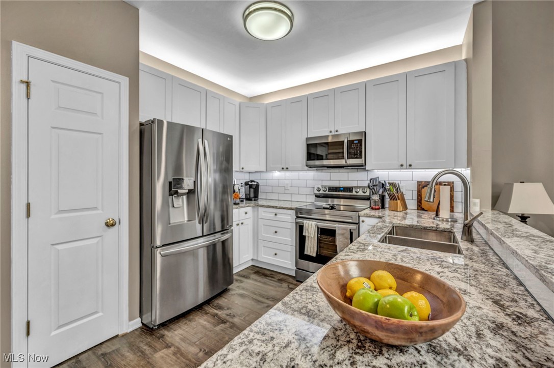 27 Elm Creek Way, Aurora, Ohio image 14