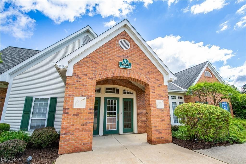 27 Elm Creek Way, Aurora, Ohio image 9