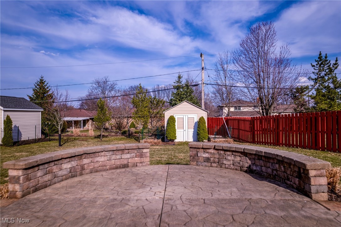 Seven Hills, Ohio 44131, United States, 3 Bedrooms Bedrooms, ,2 BathroomsBathrooms,Residential,Contingent,92321