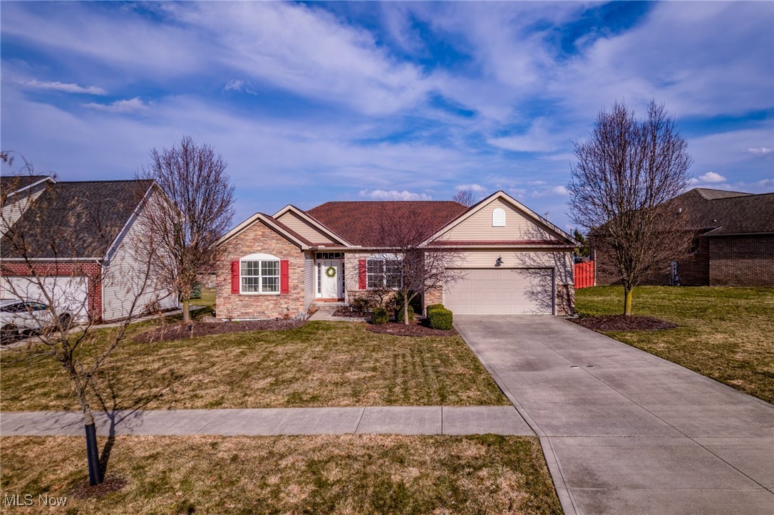 Seven Hills, Ohio 44131, United States, 3 Bedrooms Bedrooms, ,2 BathroomsBathrooms,Residential,Contingent,92321