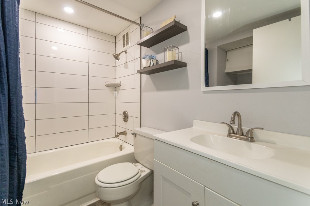 Addition To Cambridge Condo - Residential