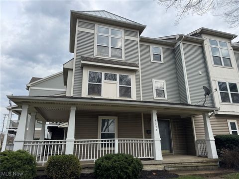 4052 Cedar Avenue, Cleveland, OH 44103 - #: 5112353