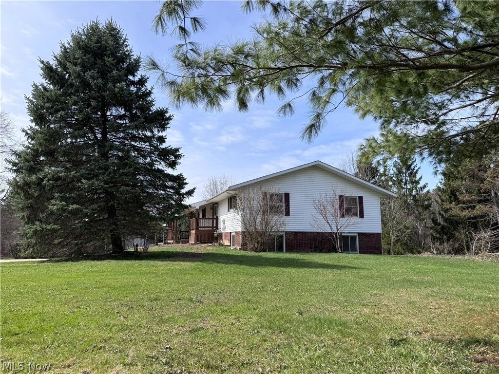 Photo of 12942 Ravenna Road, Chardon, OH 44024 (MLS # 5177866)