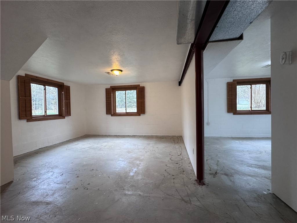 Munson 03 - Residential