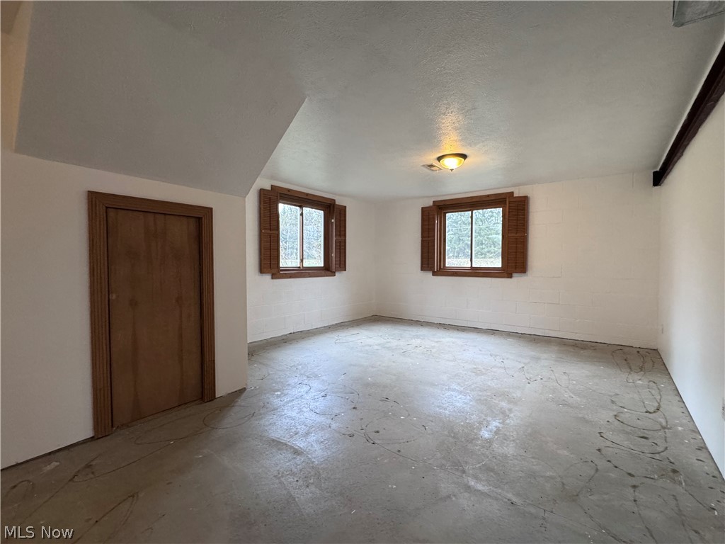 Munson 03 - Residential