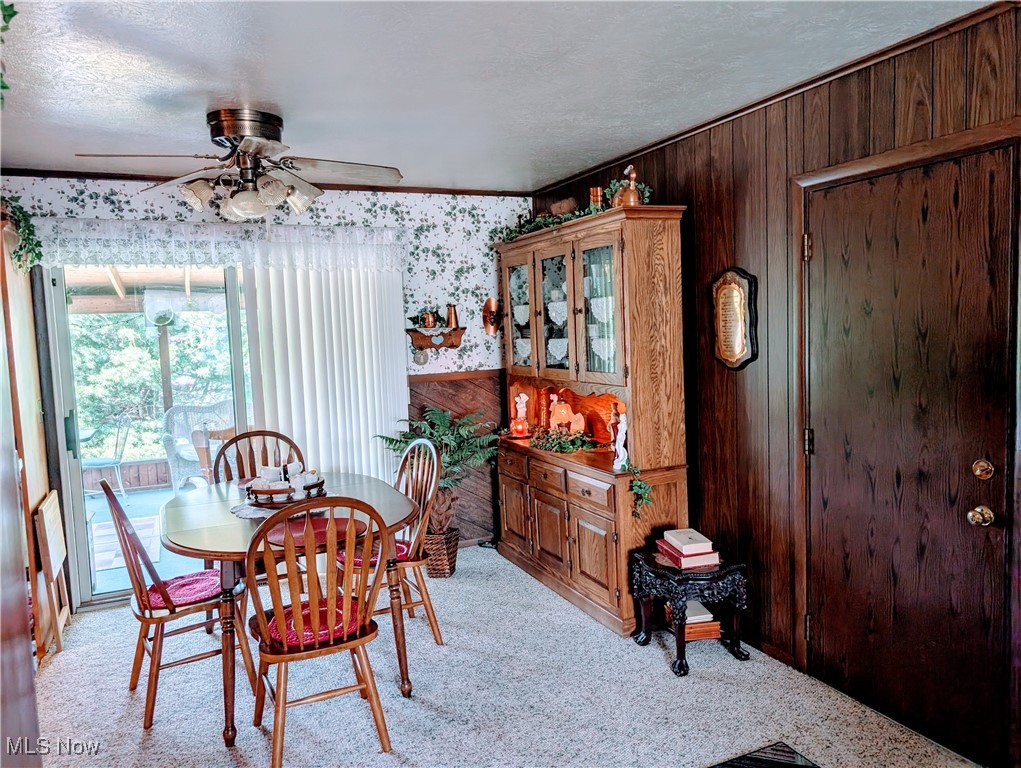 929 Lakeview Drive, Dover, Ohio image 7