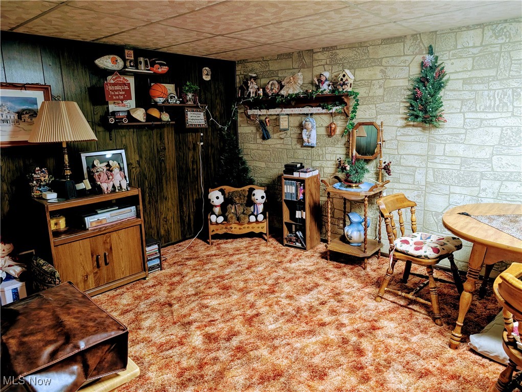929 Lakeview Drive, Dover, Ohio image 17