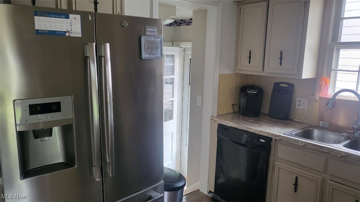 Shaker Lee 03 - Residential