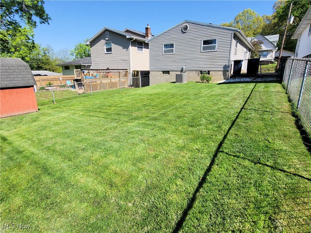1040 Silvercrest Avenue, Akron, Ohio image 4