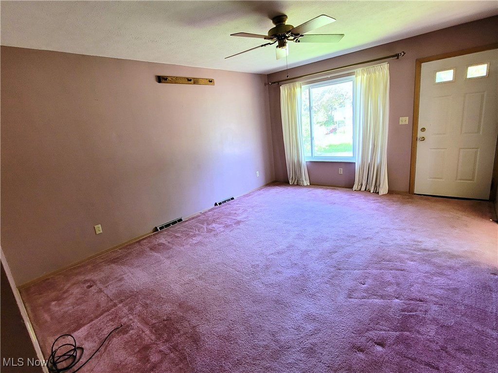 1040 Silvercrest Avenue, Akron, Ohio image 5