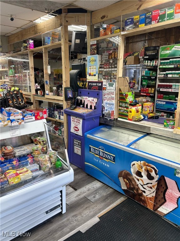 Shaker Overlook - Commercial Sale