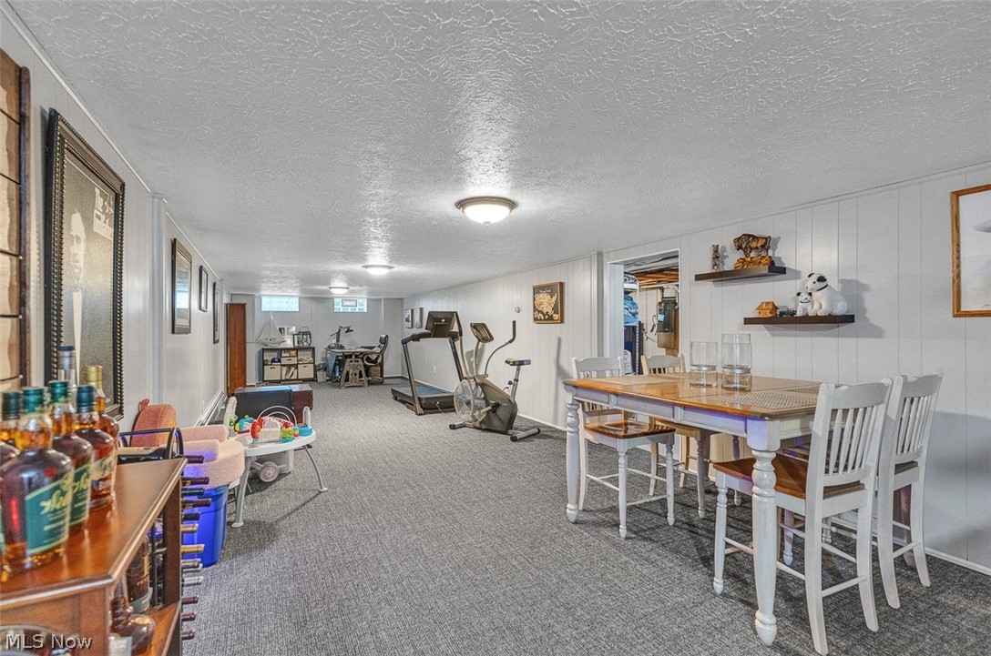 Delia Realty 01 - Residential