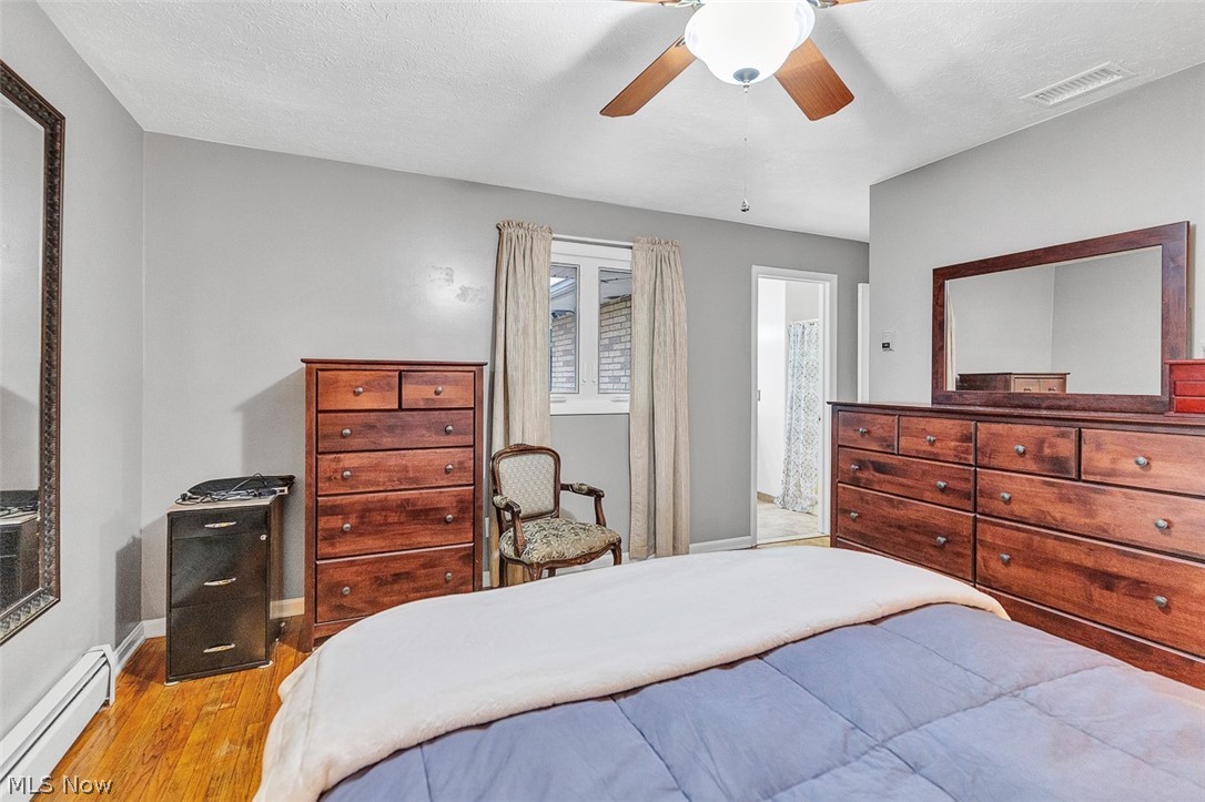 Delia Realty 01 - Residential