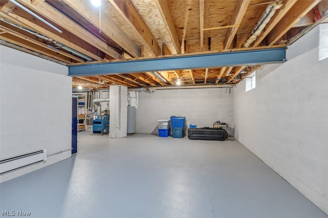 Delia Realty 01 - Residential