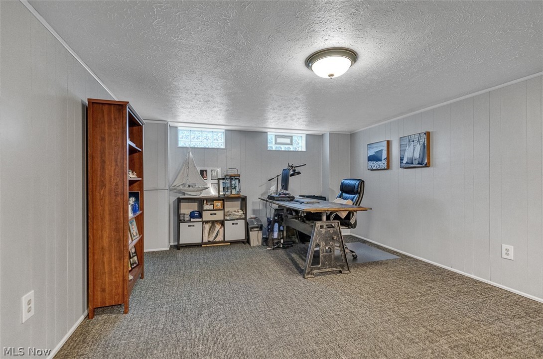 Delia Realty 01 - Residential