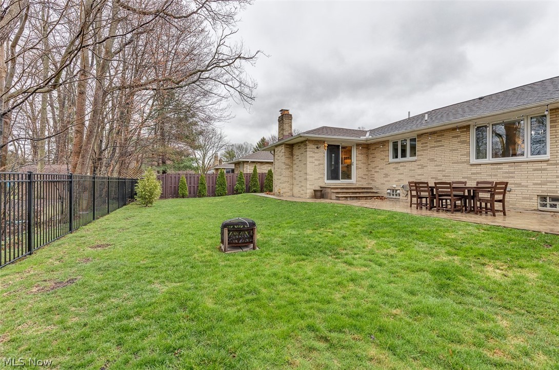 Delia Realty 01 - Residential