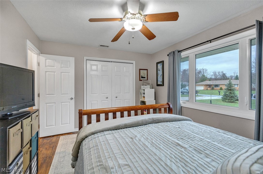 Delia Realty 01 - Residential