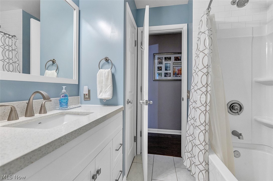 Delia Realty 01 - Residential