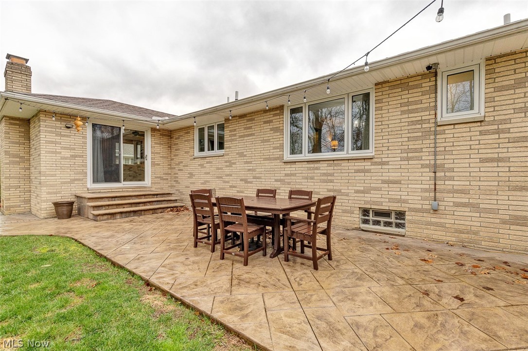 Delia Realty 01 - Residential