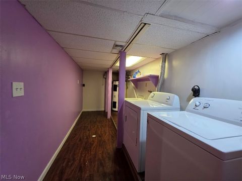 Tiny photo for 300 Eastlawn Circle, Zanesville, OH 43701 (MLS # 5188254)