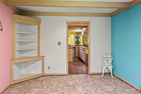 Tiny photo for 300 Eastlawn Circle, Zanesville, OH 43701 (MLS # 5188254)