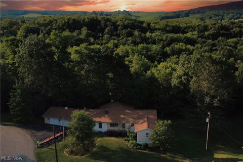 Tiny photo for 300 Eastlawn Circle, Zanesville, OH 43701 (MLS # 5188254)