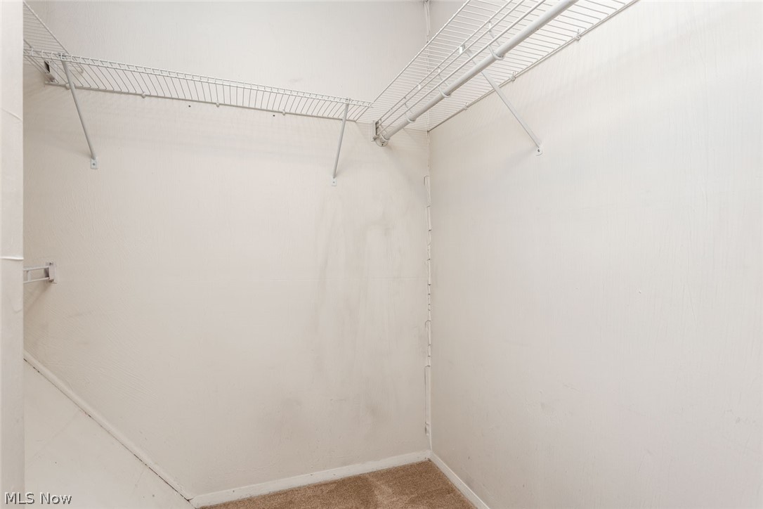 Ivy Hill Aurora Shores Condo - Residential