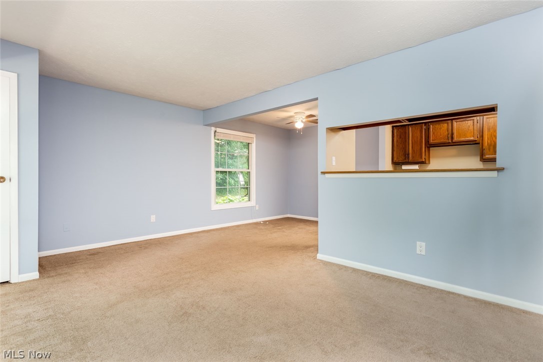 Ivy Hill Aurora Shores Condo - Residential