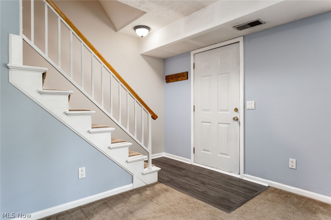 Ivy Hill Aurora Shores Condo - Residential