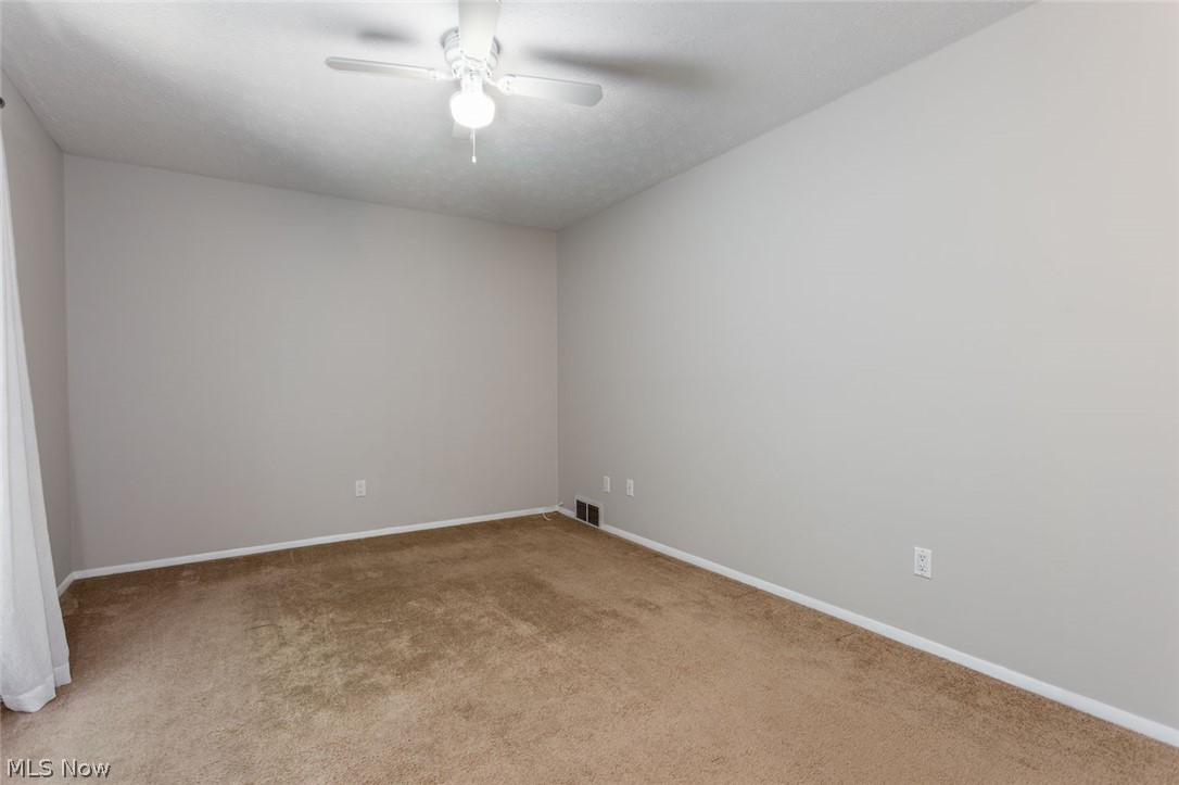 Ivy Hill Aurora Shores Condo - Residential