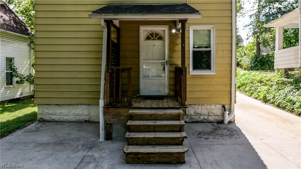 Ledge - Residential Lease