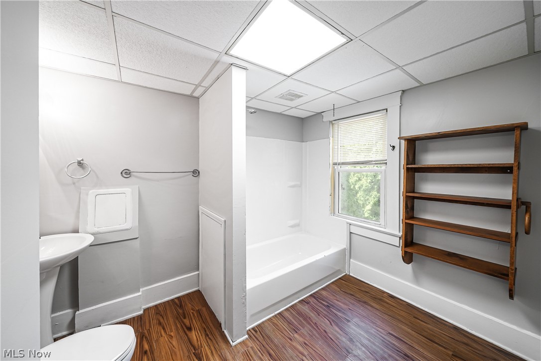 Ledge - Residential Lease