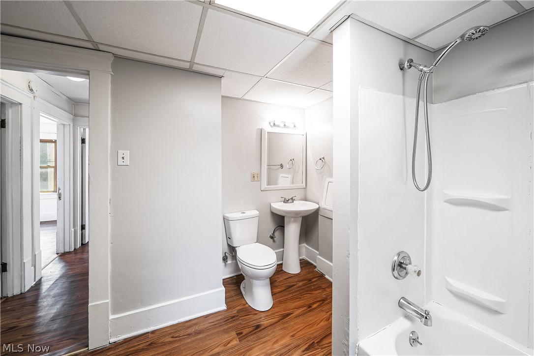 Ledge - Residential Lease