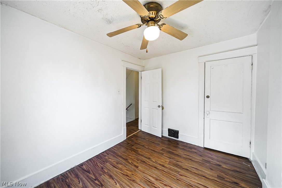 Ledge - Residential Lease