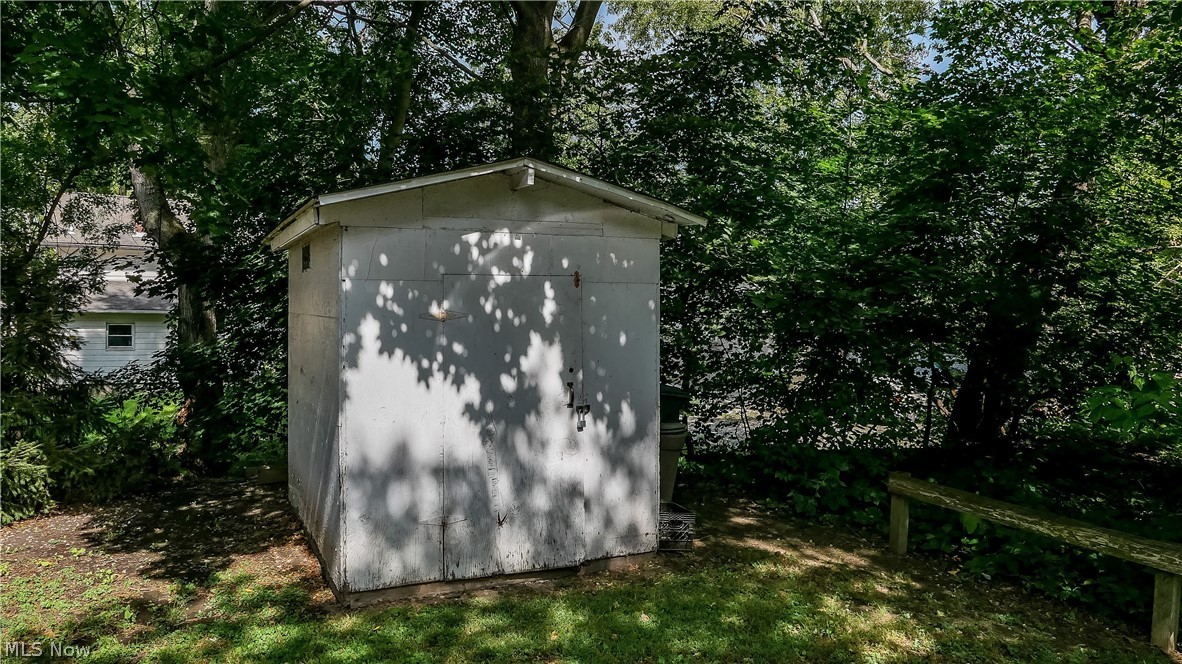 Ledge - Residential Lease