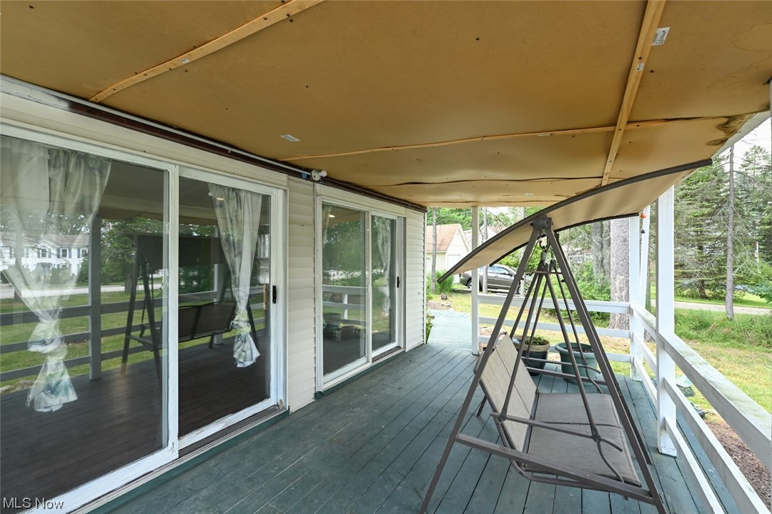 Photo 4 of 35 of 32700 Pettibone Road house