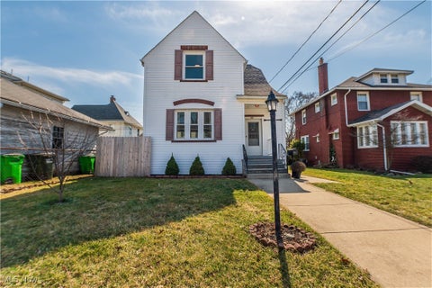 Photo for 1055 Oakwood Avenue NE