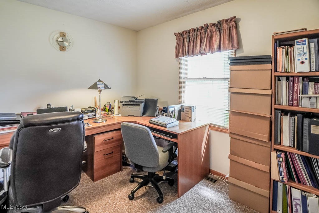 6202 Rockside Circle, Canton, Ohio image 19