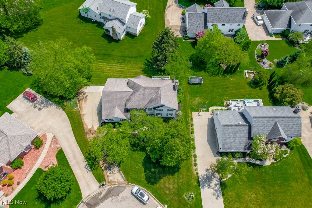 6202 Rockside Circle, Canton, Ohio image 2
