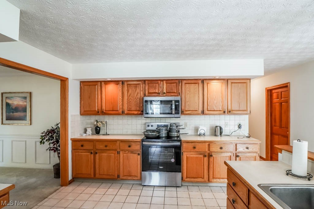 6202 Rockside Circle, Canton, Ohio image 11
