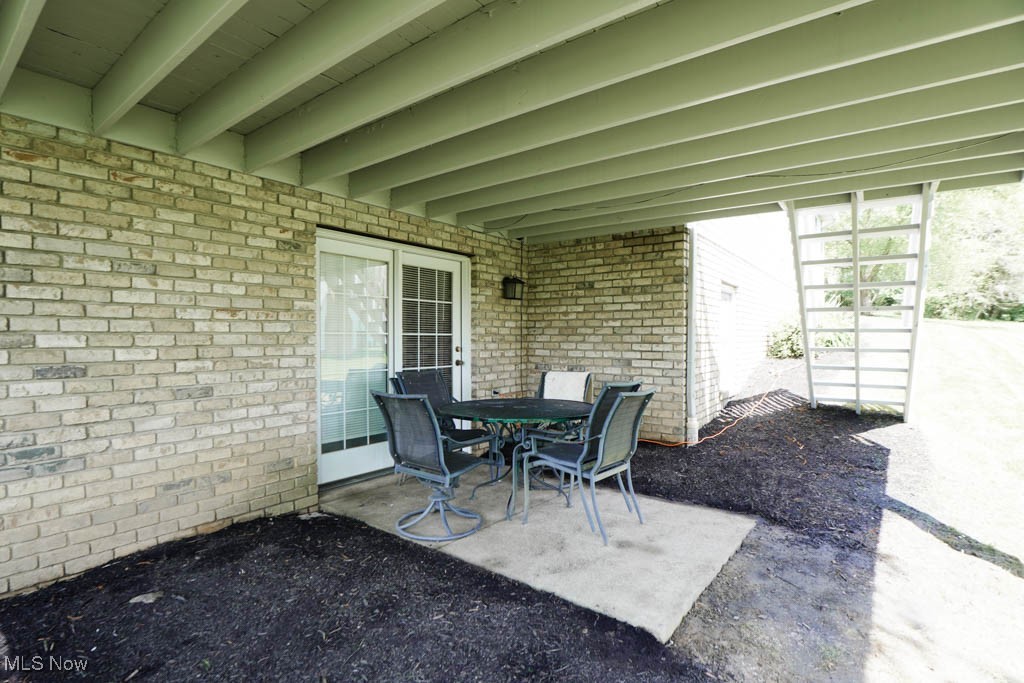 6202 Rockside Circle, Canton, Ohio image 42