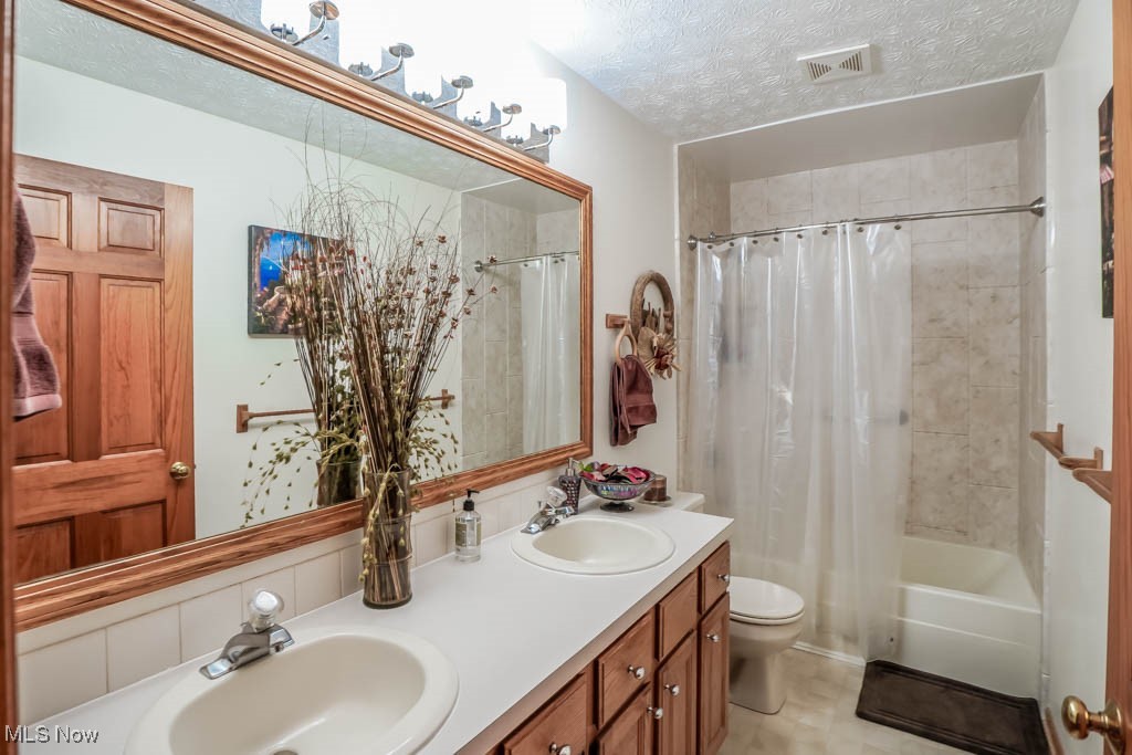 6202 Rockside Circle, Canton, Ohio image 33